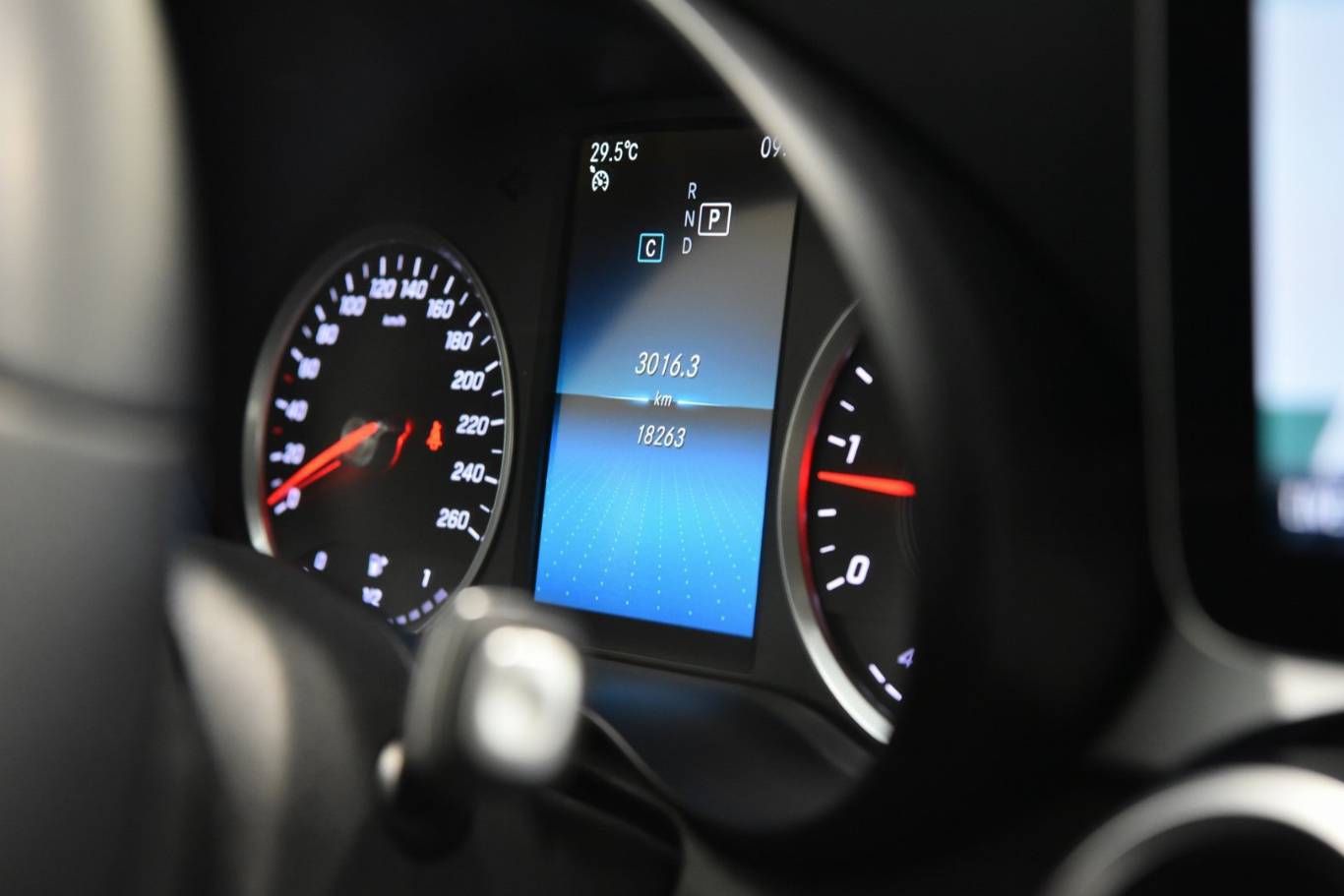 MERCEDES-BENZ C 220 52