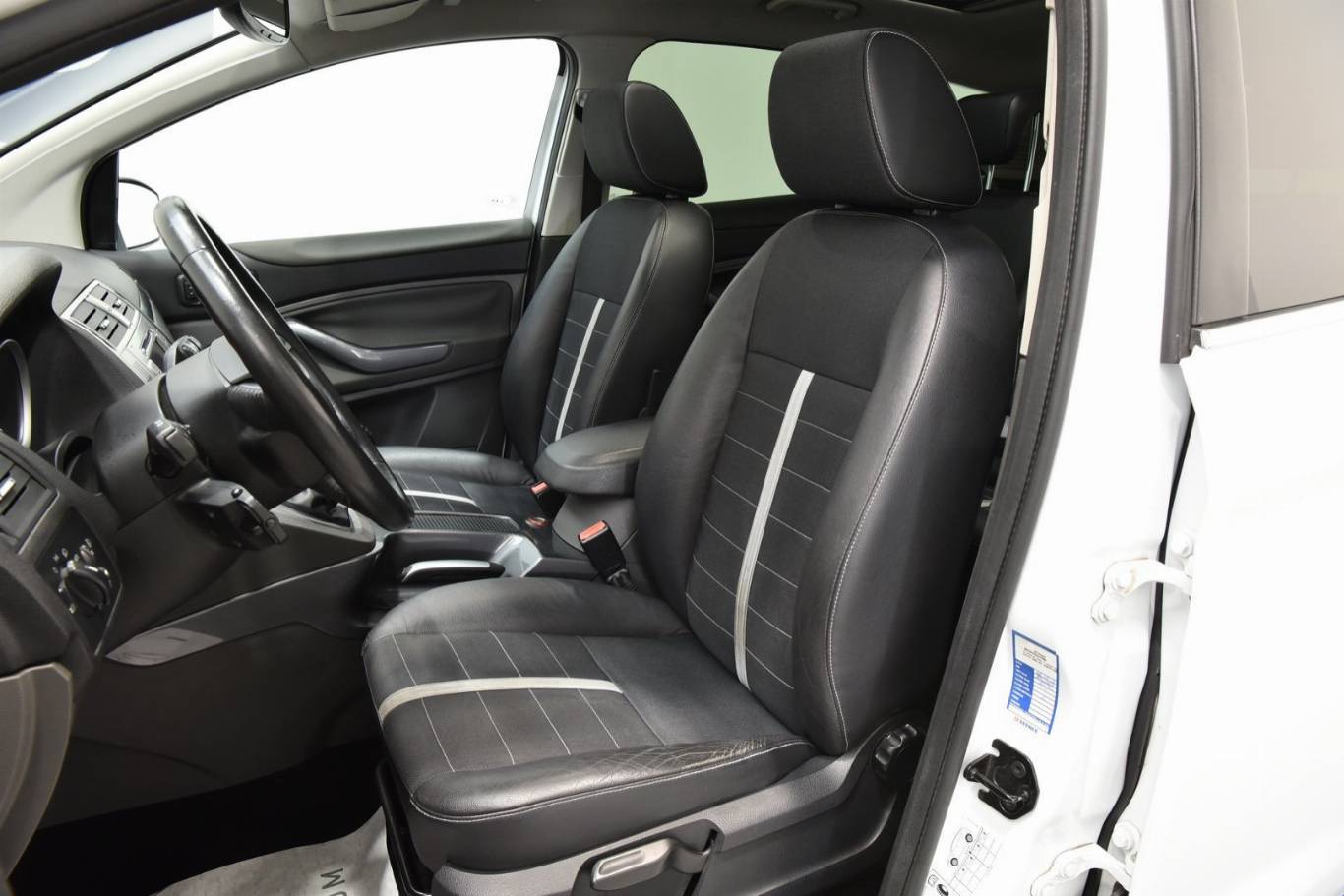 FORD Kuga 4