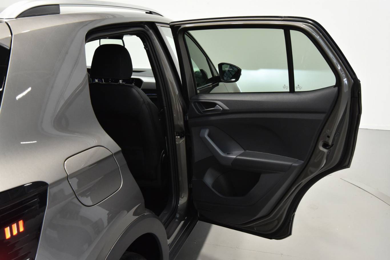 VOLKSWAGEN T-Cross 45