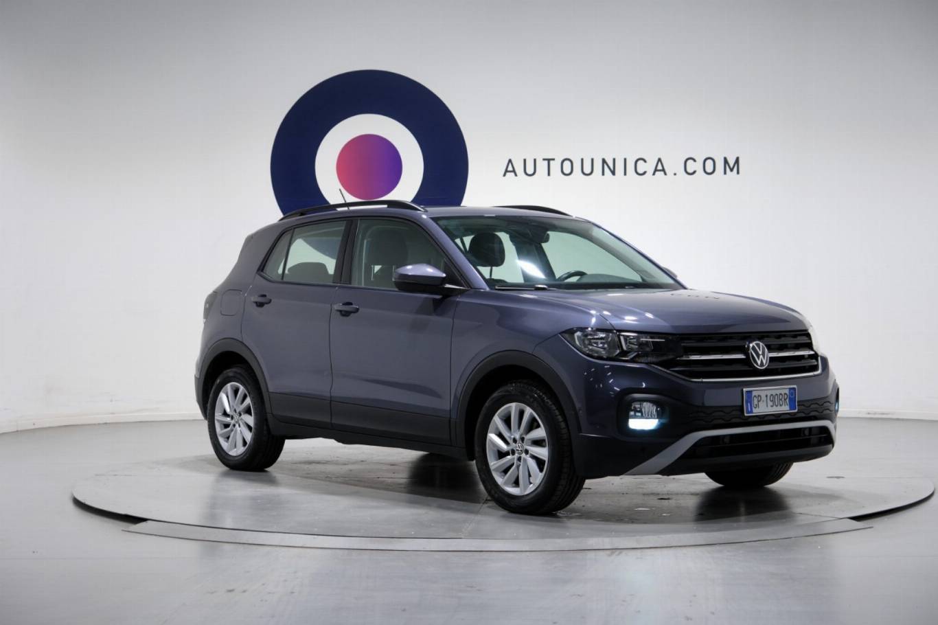 VOLKSWAGEN T-Cross 3