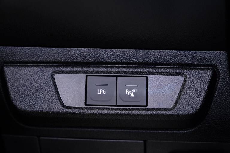 DACIA Sandero 23