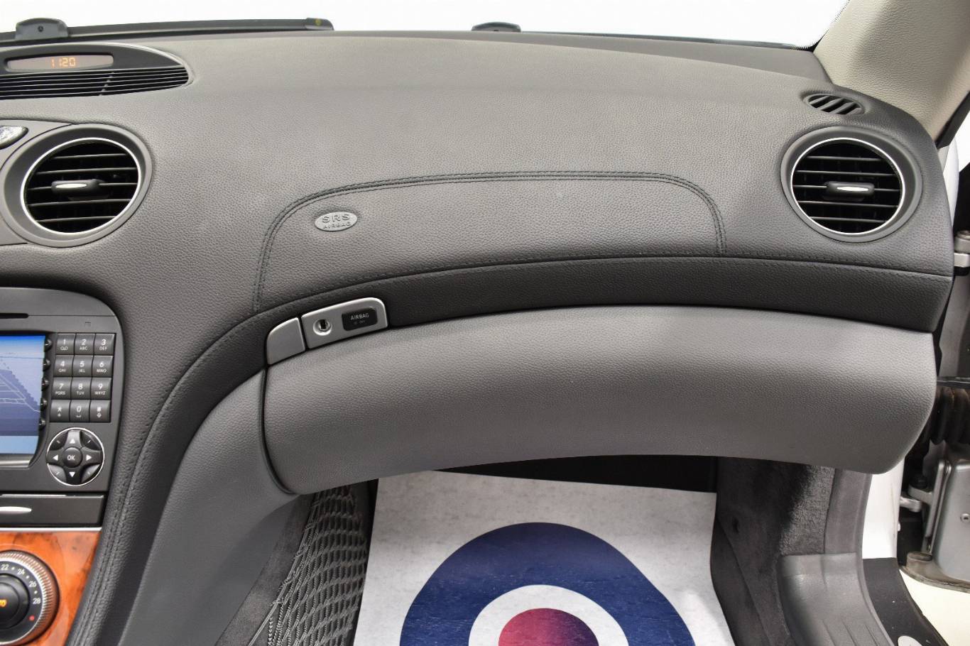 MERCEDES-BENZ SL 350 57