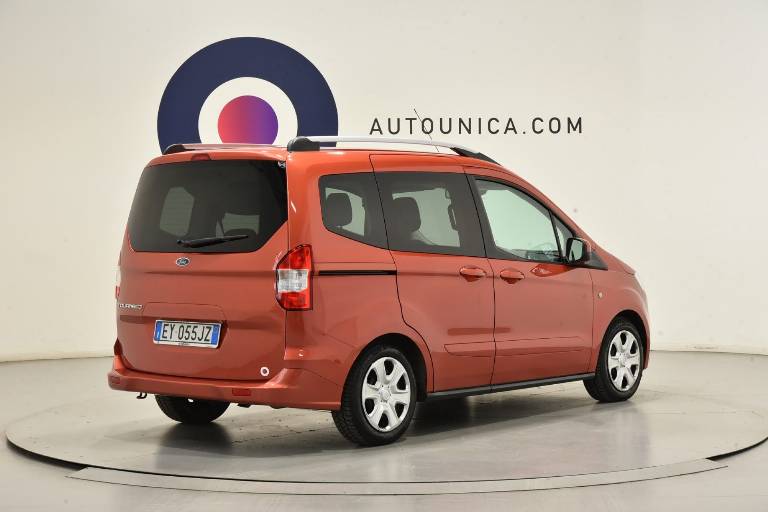 FORD Tourneo Courier 30
