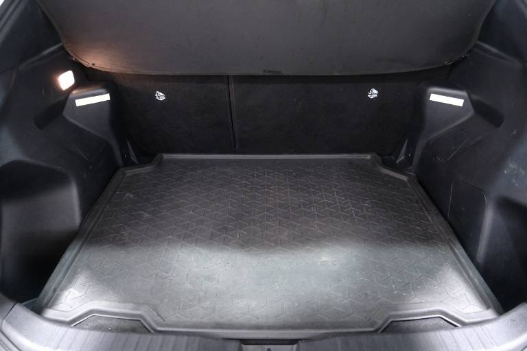 TOYOTA Yaris Cross 59