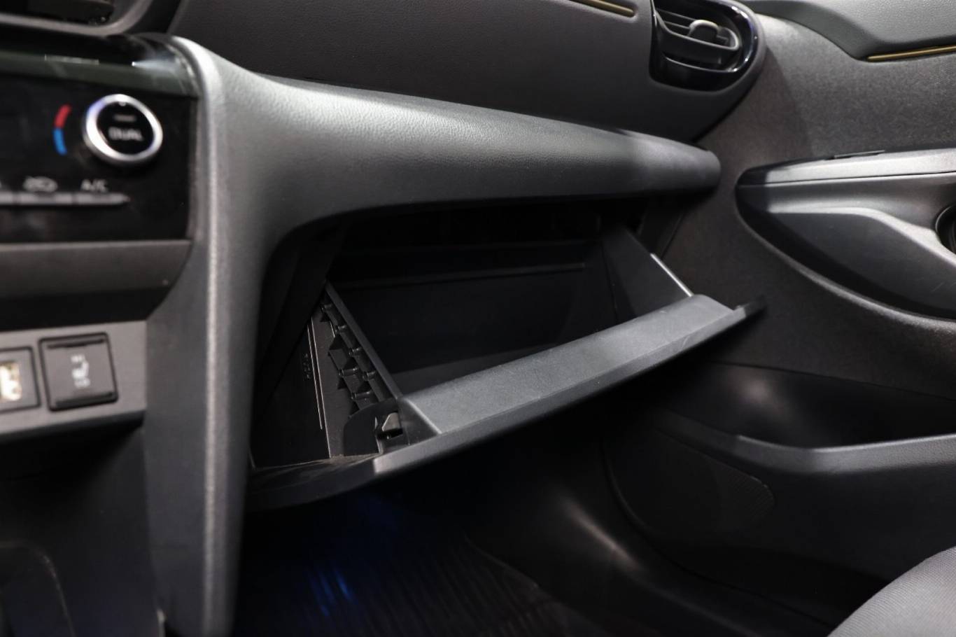 TOYOTA Yaris Cross 34