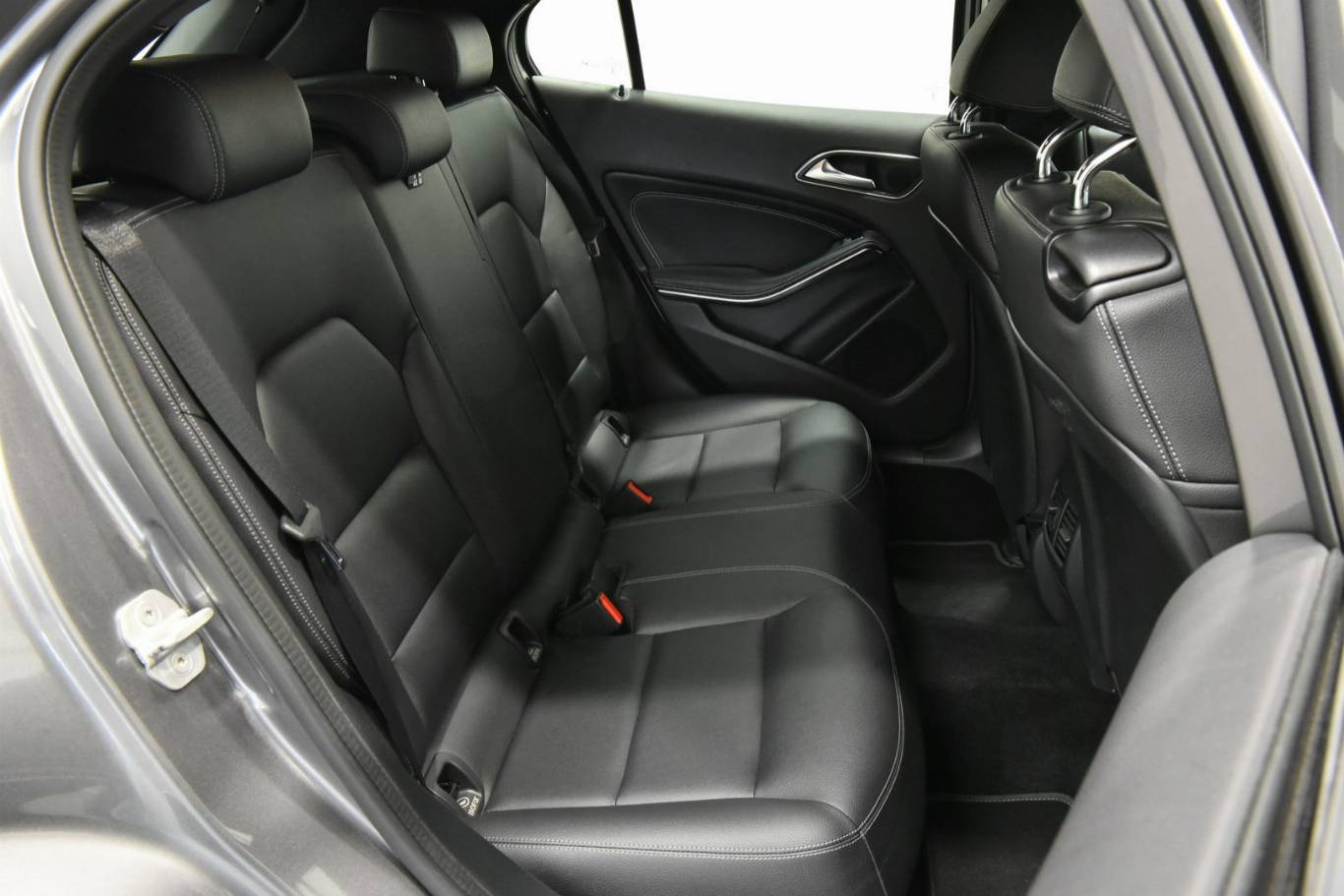 MERCEDES-BENZ GLA 200 47