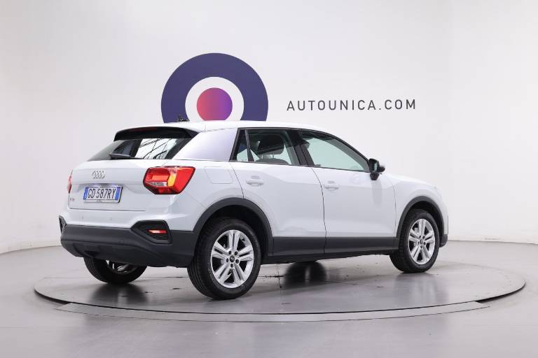 AUDI Q2 14