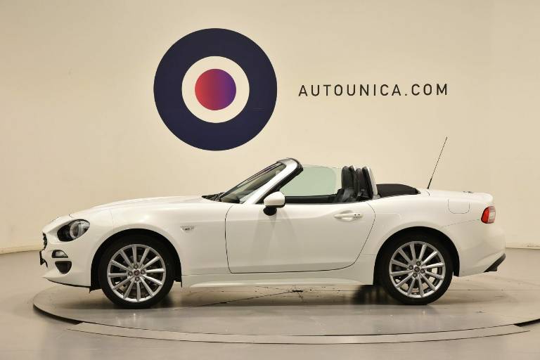 FIAT 124 Spider 16