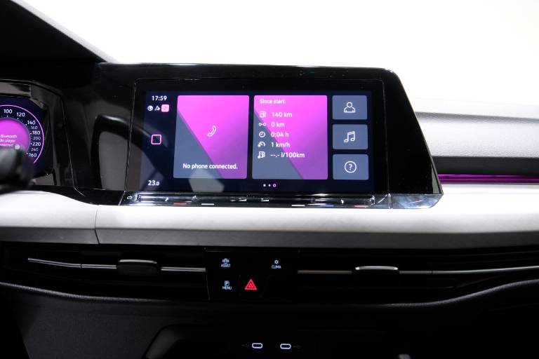 VOLKSWAGEN Golf Variant 9