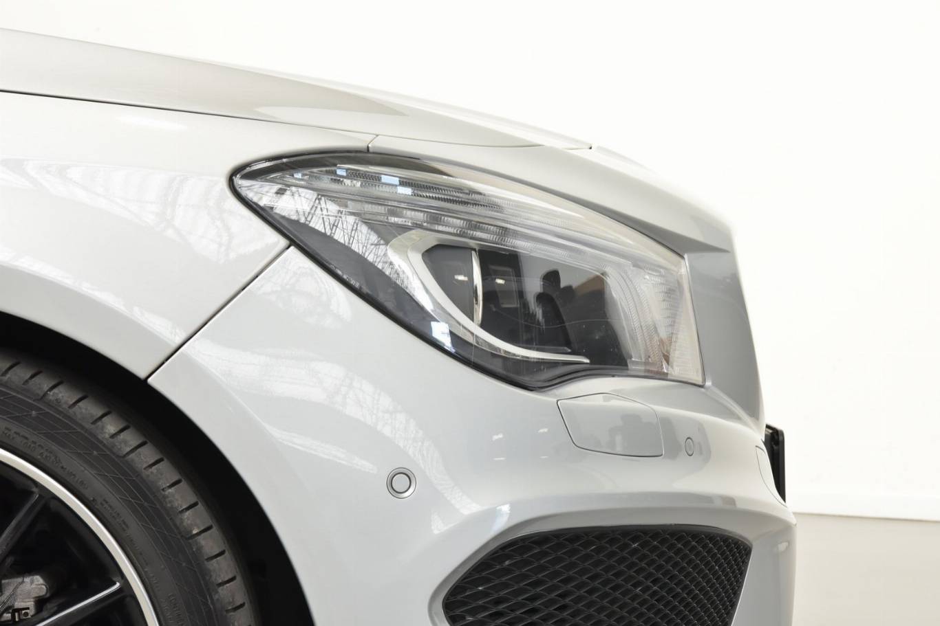 MERCEDES-BENZ CLA 200 39