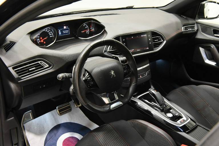 PEUGEOT 308 3