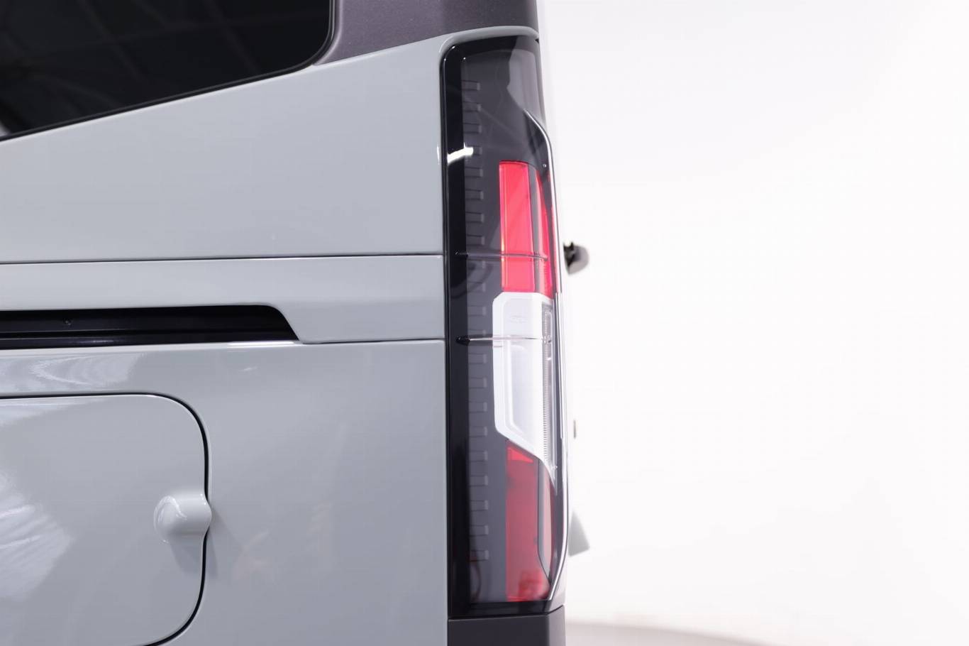 FORD Tourneo Courier 40