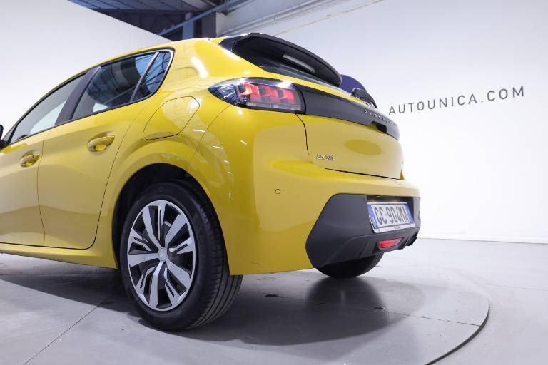 PEUGEOT 208 42
