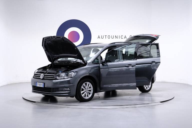VOLKSWAGEN Touran 66