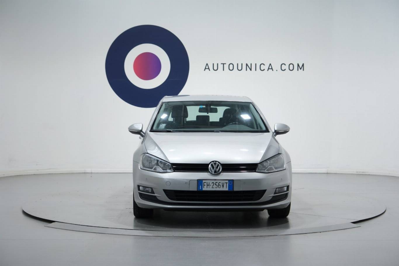 VOLKSWAGEN Golf 2
