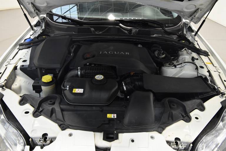 JAGUAR XF 14