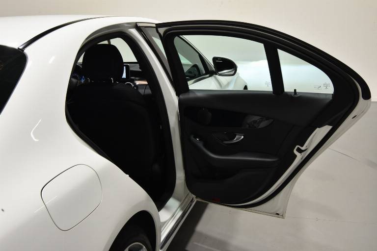 MERCEDES-BENZ C 220 49