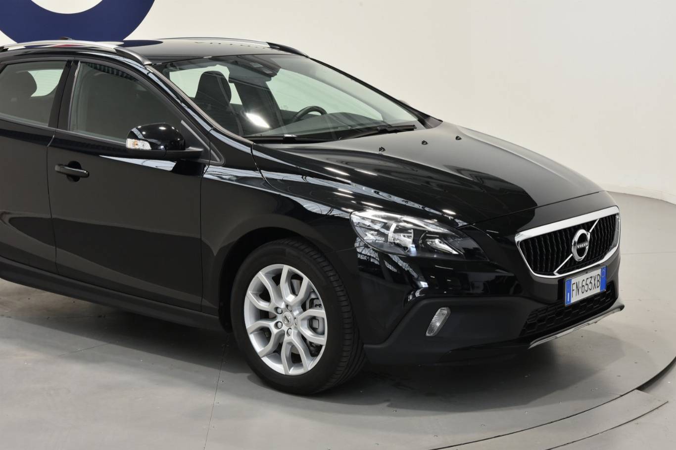 VOLVO V40 Cross Country 16