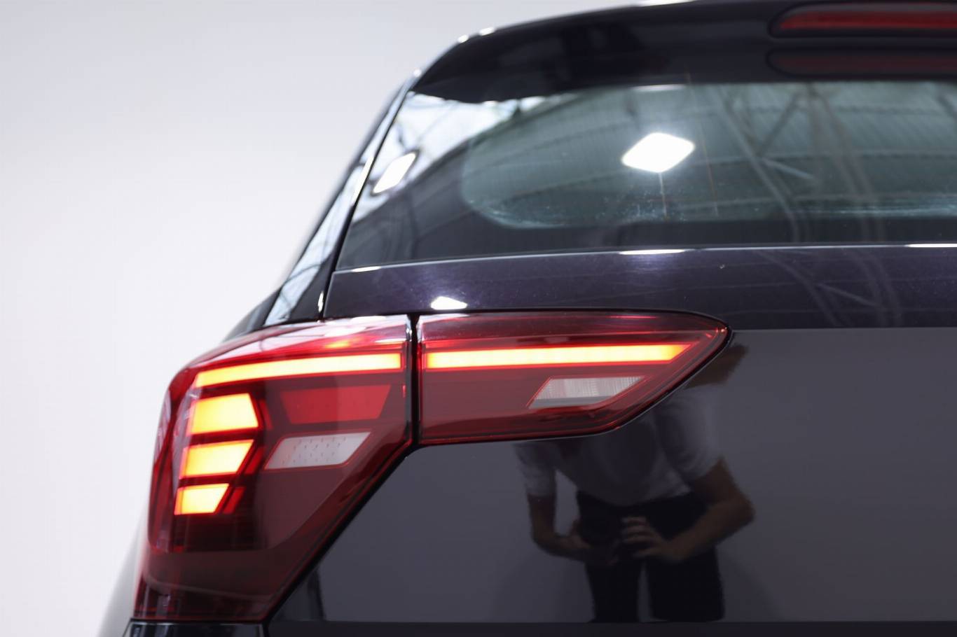 VOLKSWAGEN Polo 37
