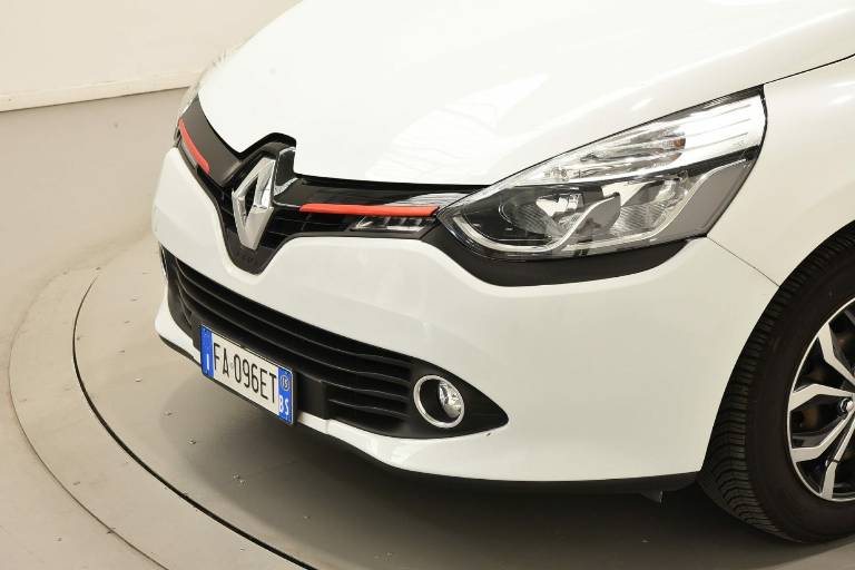 RENAULT Clio 38