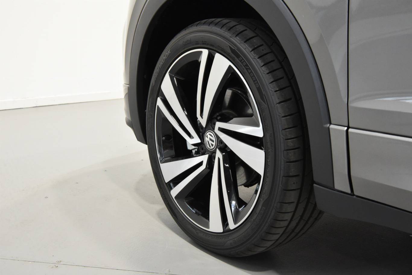 VOLKSWAGEN T-Cross 9