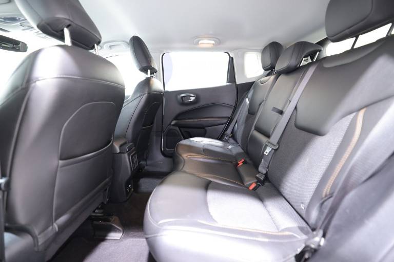 JEEP Compass 38