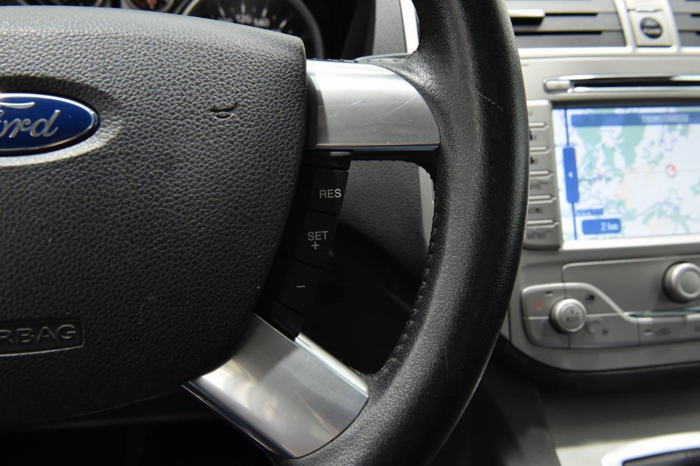 FORD Kuga 26