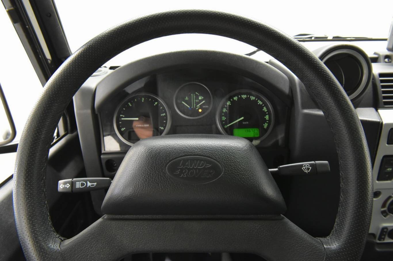 LAND ROVER Defender 38