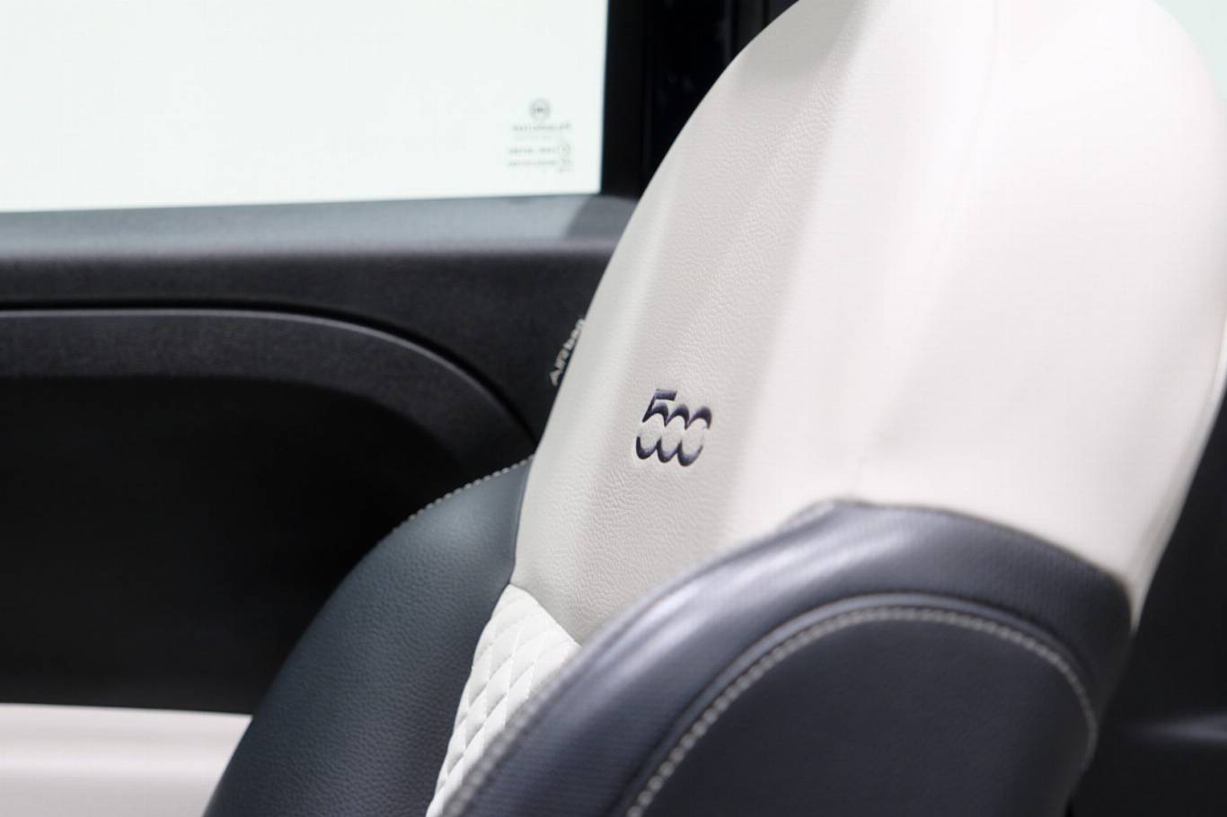 FIAT 500C 43