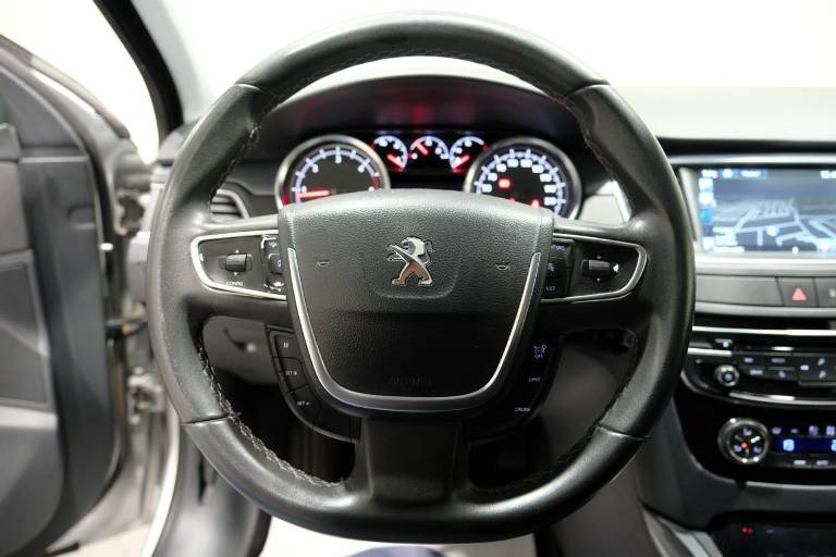PEUGEOT 508 8