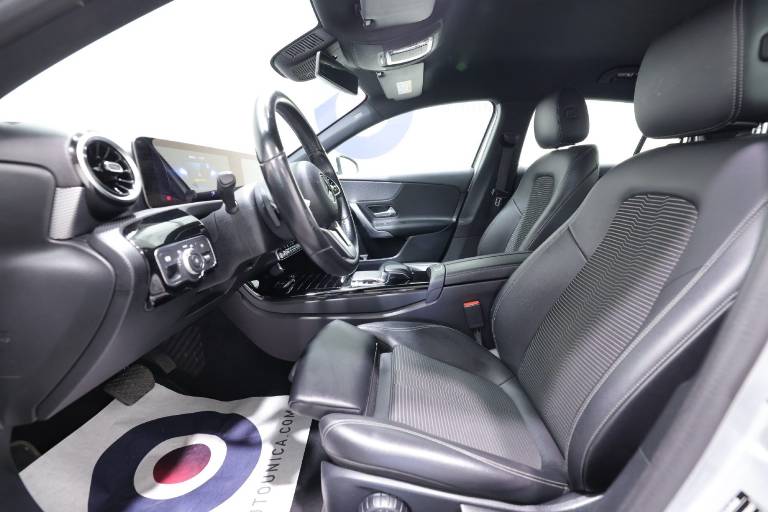 MERCEDES-BENZ A 180 20