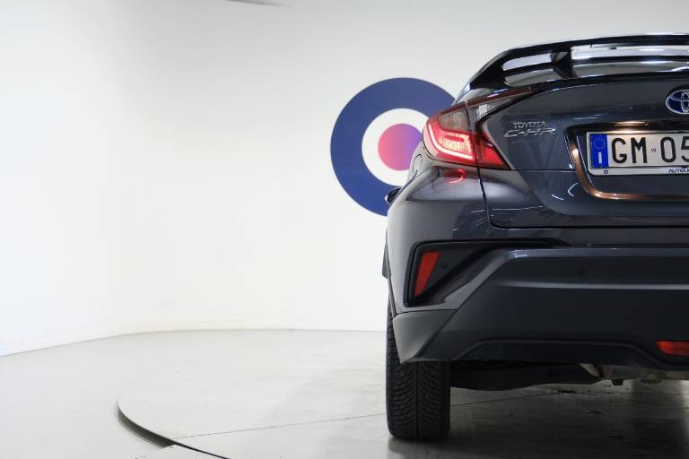 TOYOTA C-HR 51