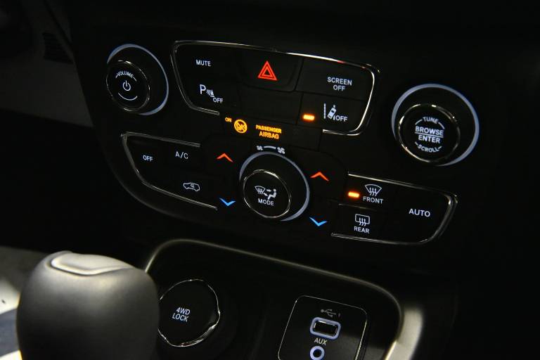 JEEP Compass 51