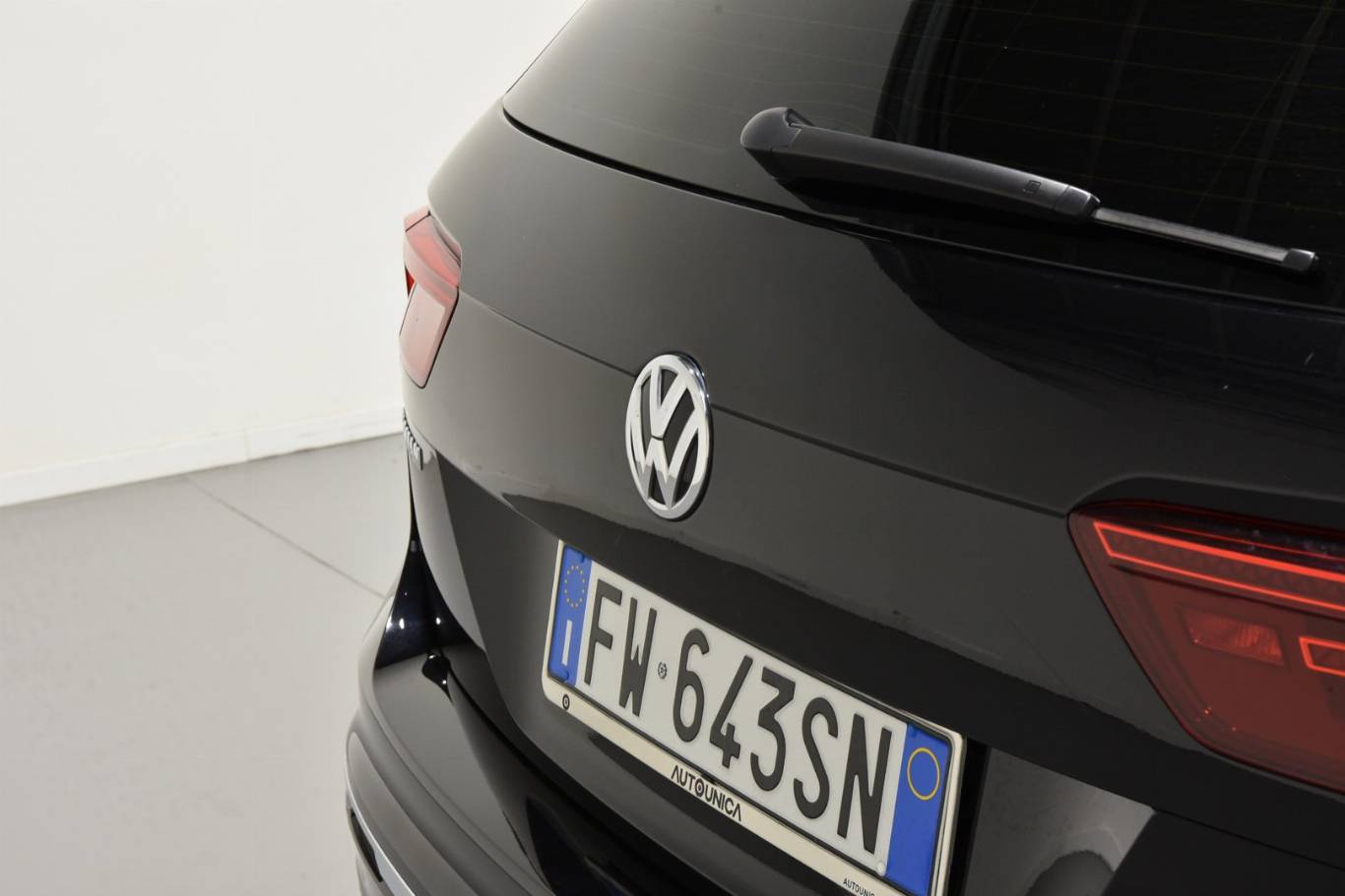 VOLKSWAGEN Tiguan 56
