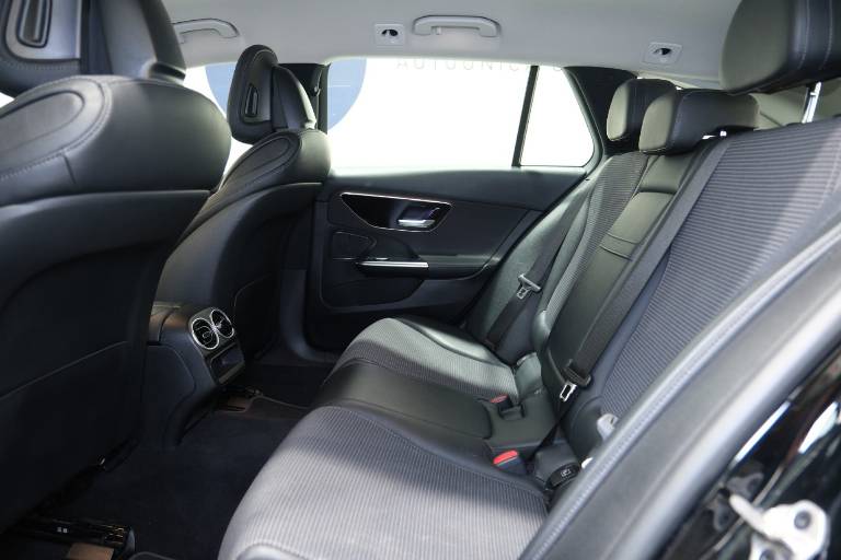 MERCEDES-BENZ C 200 41