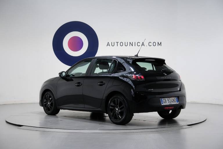 PEUGEOT 208 17