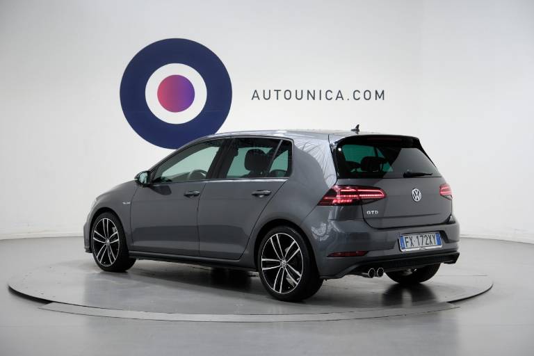 VOLKSWAGEN Golf GTD 16