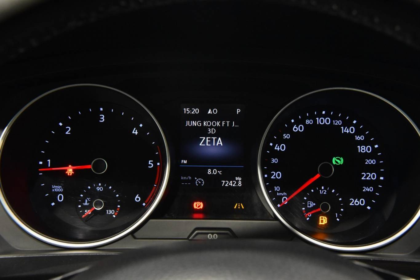 VOLKSWAGEN Tiguan 23