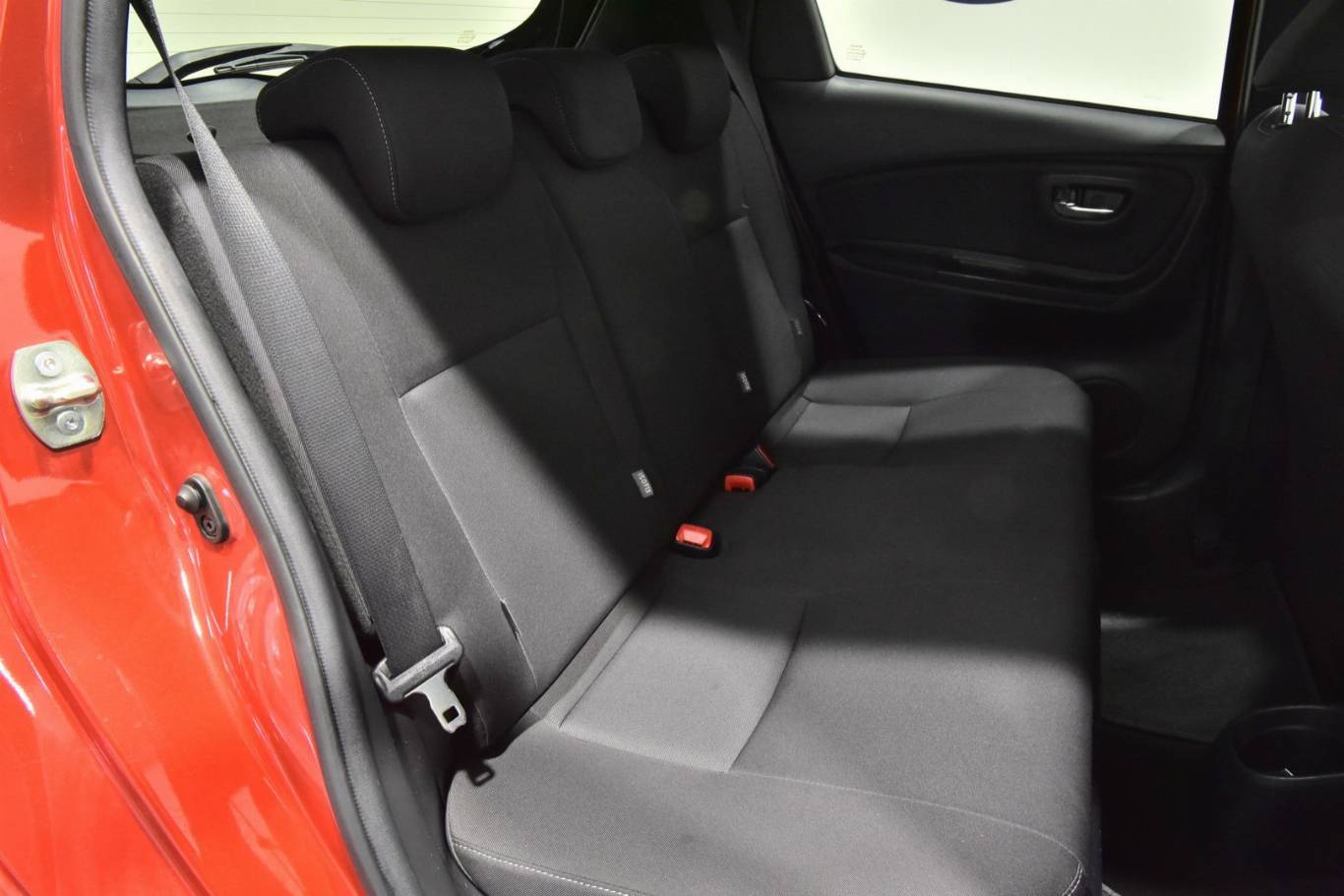 TOYOTA Yaris 47