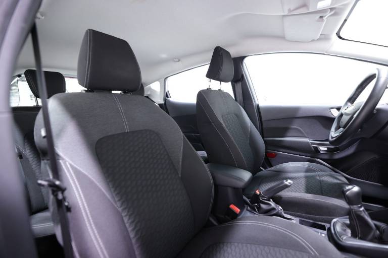 FORD Fiesta 43