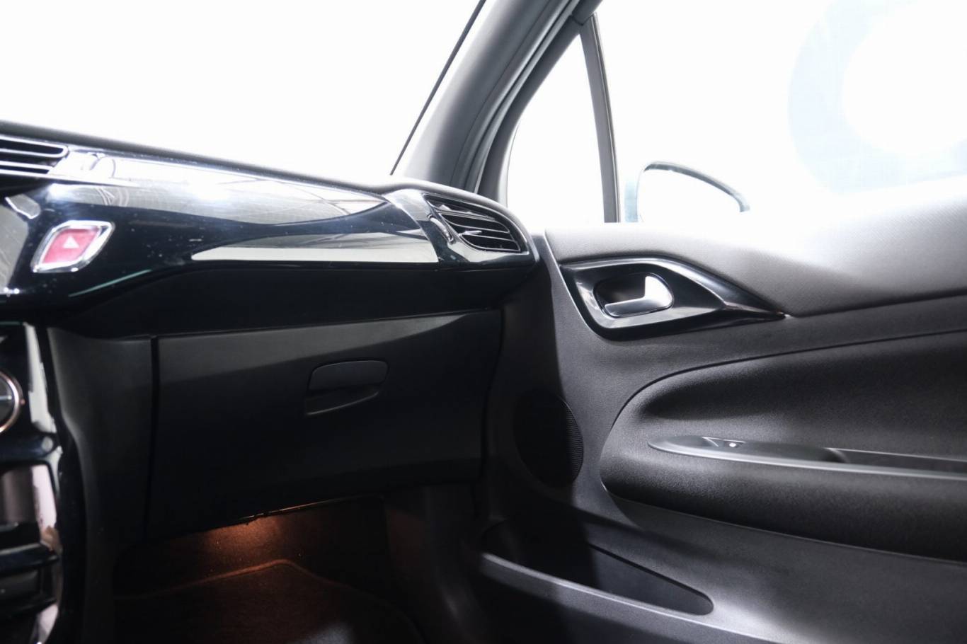 DS AUTOMOBILES DS 3 31