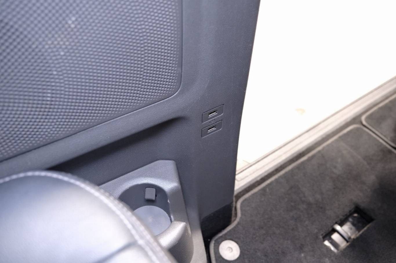 FORD Tourneo Custom 41