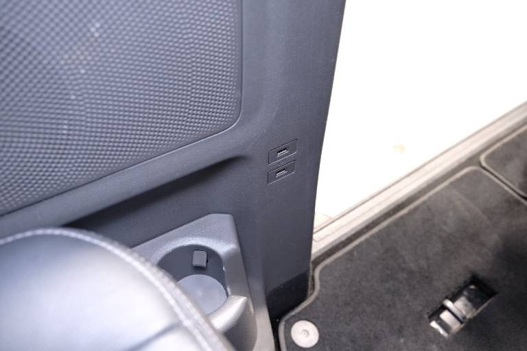 FORD Tourneo Custom 41