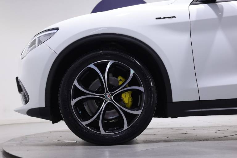 ALFA ROMEO Stelvio 18
