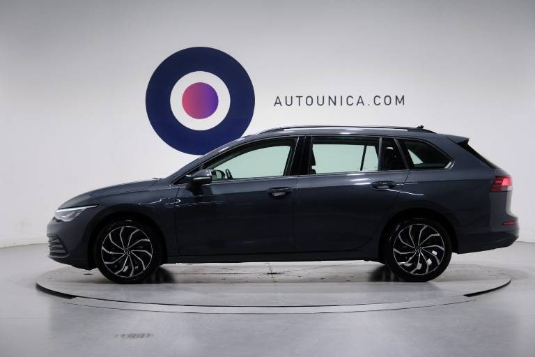 VOLKSWAGEN Golf Variant 18