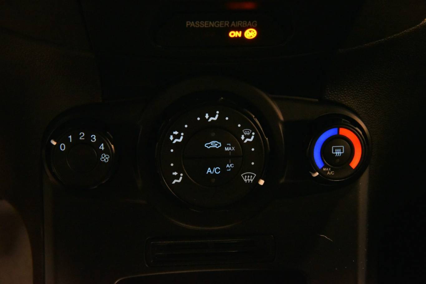 FORD Fiesta 11