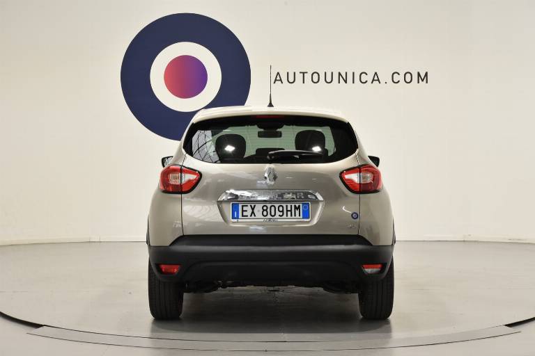 RENAULT Captur 6