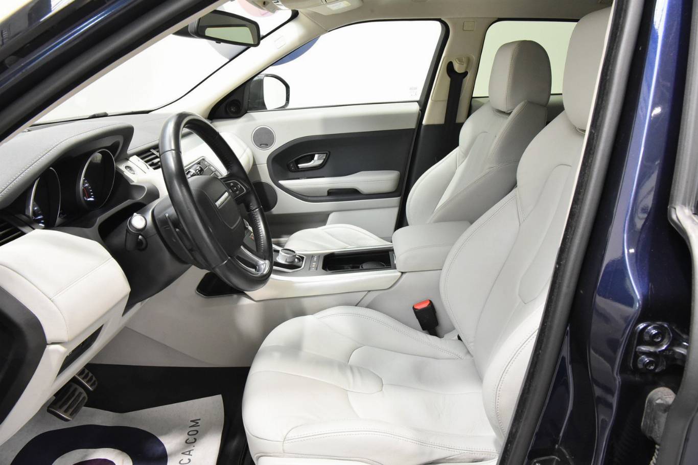 LAND ROVER Range Rover Evoque 4