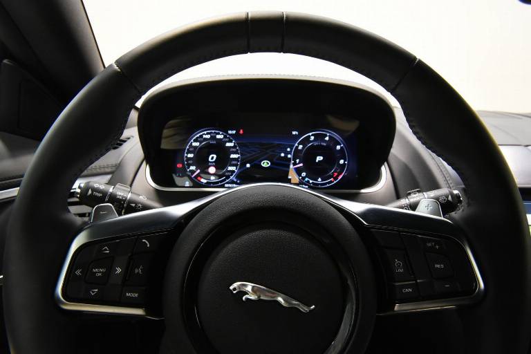 JAGUAR F-Type 9