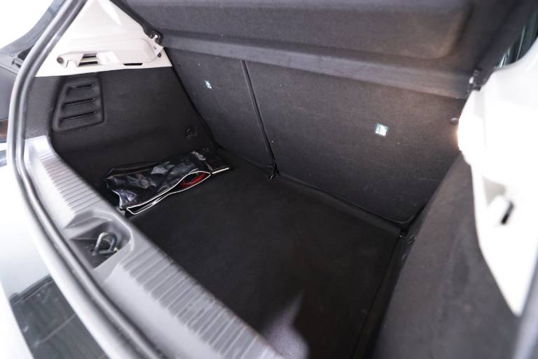 RENAULT Clio 48